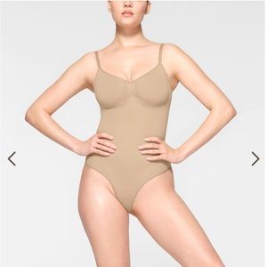 Skims Seamless Sculpt Bodysuit in Clay
